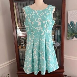 Danny and Nicole Aqua Blue and White Floral Sleeveless Dress 10P